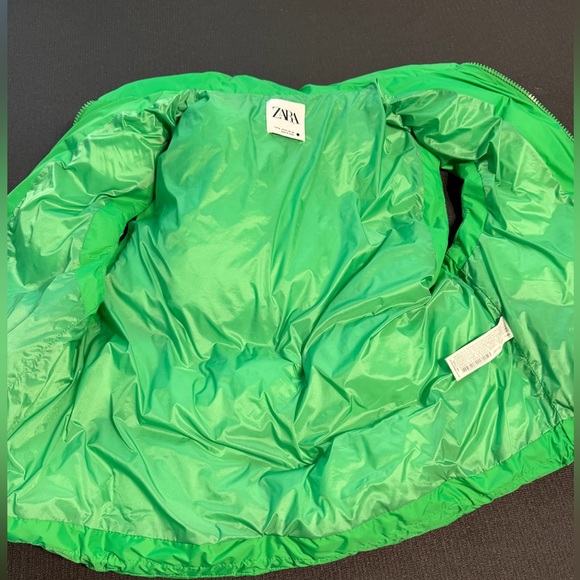 Zara Bright Green Puffer Vest - Picture 3 of 8
